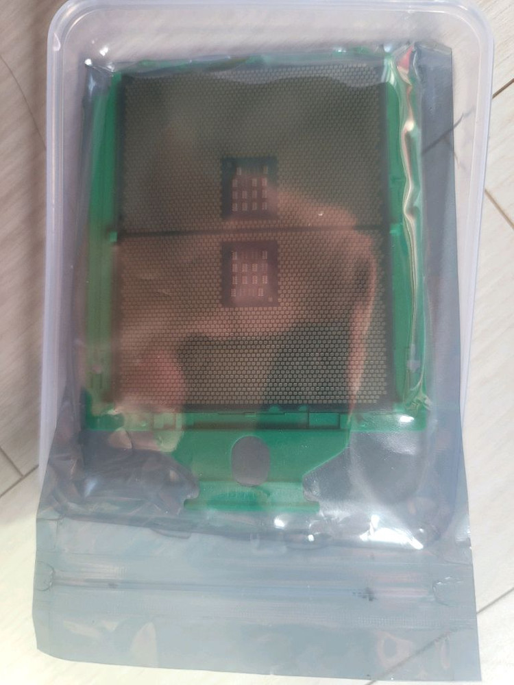 AMD EPYC 7F32 2개 쿨러미포함 이미지