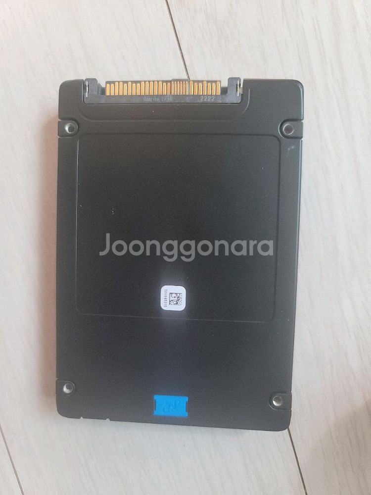 마이크론 7450 960GB U.3 NVMe 4.0--2