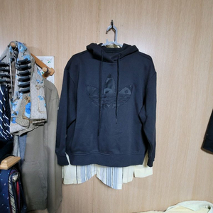 마리메꼬X아디다스 후드