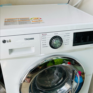 30회 미만 사용 lg 드럼세탁기 트롬 거의 새것