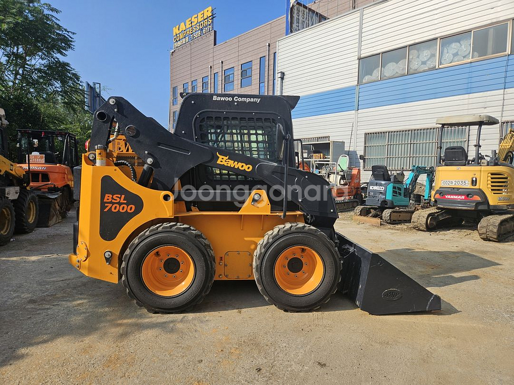 바우 스키드로더 BSL7000 2022년 270시간--0
