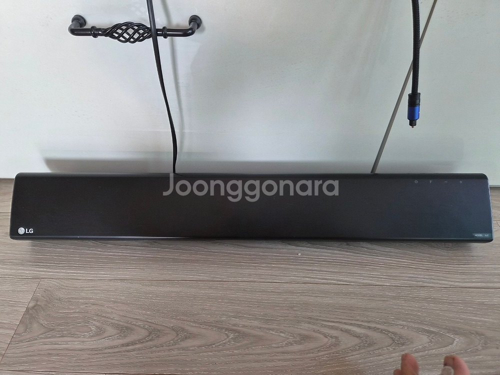 LG 사운드바 우퍼 2개 팝매합니다.--1