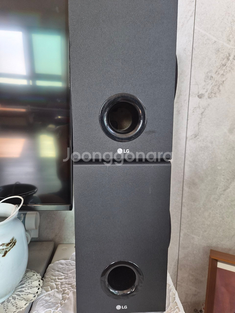 LG 사운드바 우퍼 2개 팝매합니다.--3