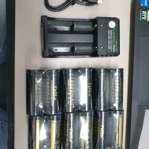 Fijila 충전지 8개와 USB 충전기 세트