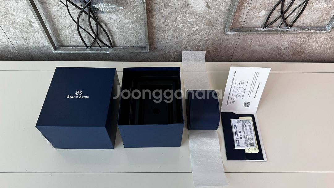 그랜드세이코 SBGX355 눈송이 쿼츠--8