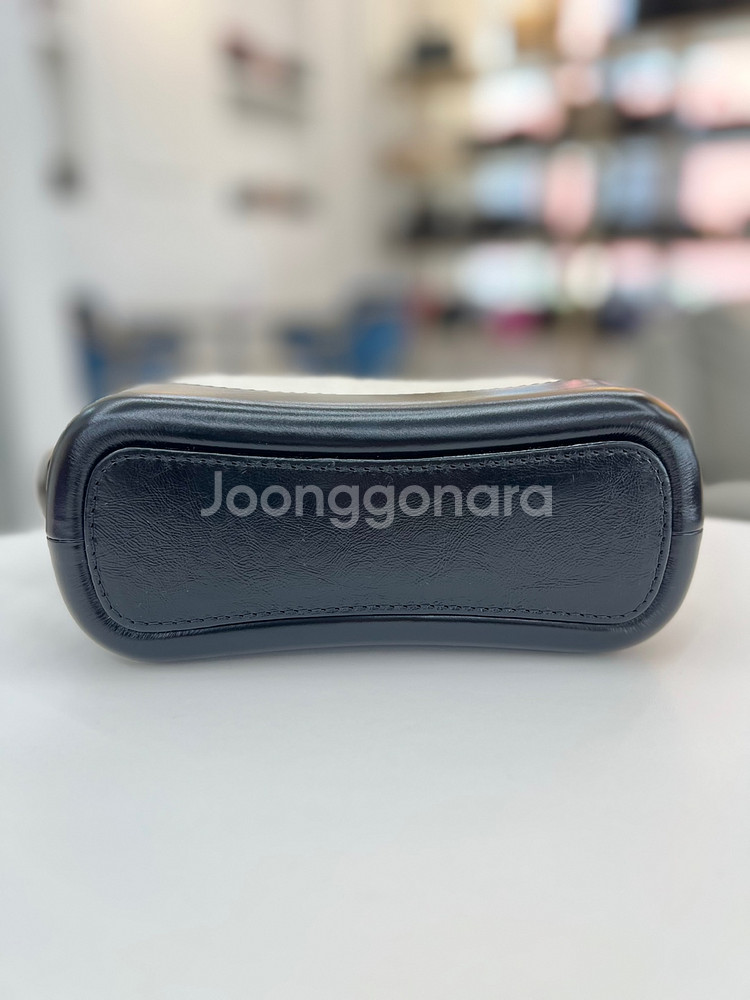 [중고명품 럭스올 울산점]샤넬 가브리엘 호보백 스몰--3