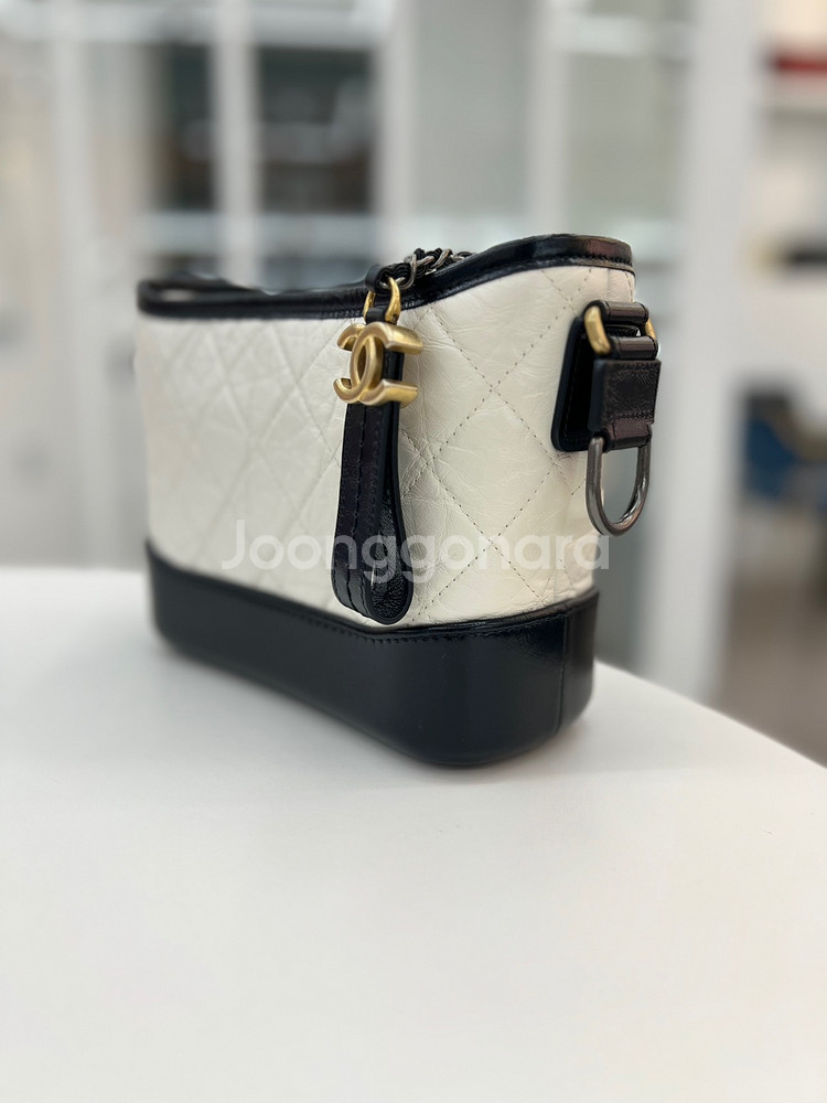 [중고명품 럭스올 울산점]샤넬 가브리엘 호보백 스몰--1