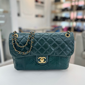 [럭스올 울산점] 샤넬 클래식 시즌 파이톤 체인백