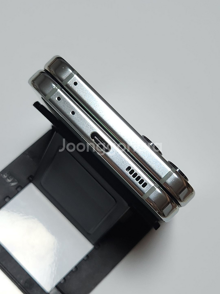 자급제) 갤럭시Z플립5 512G 무잔상 51337--5