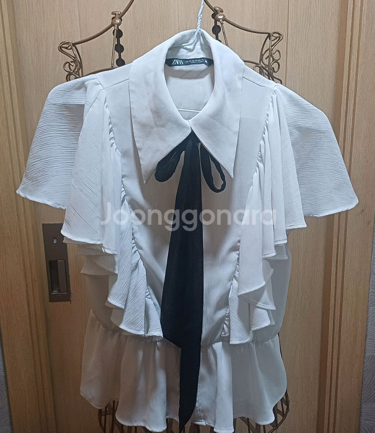 ZARA 자라 화이트 블라우스 XS size--0