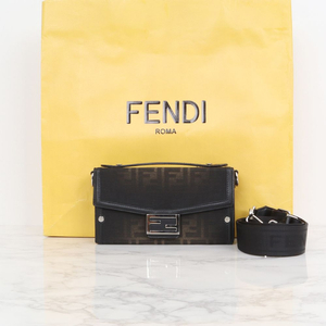 펜디 소프트 트렁크 바게트 브라운