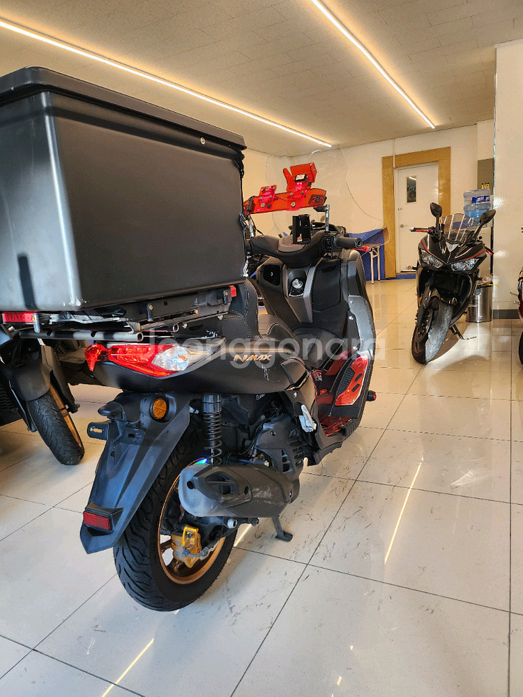 23년식 Nmax125 팝니다.--5