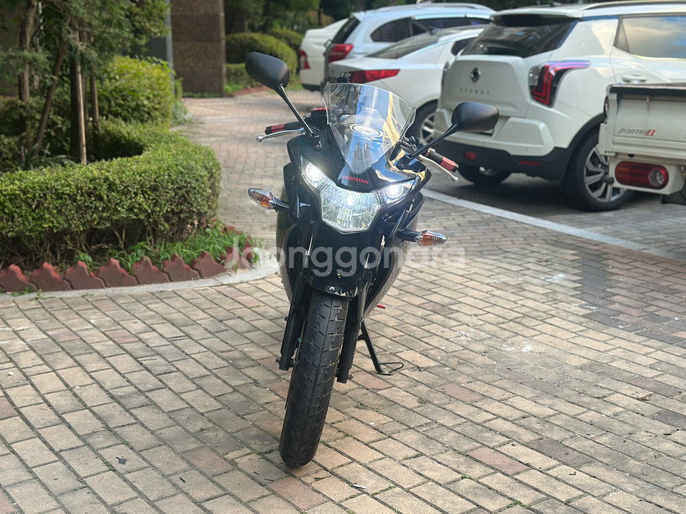 혼다 cbr125 2017년식 아크라 구변 판매합니다--0