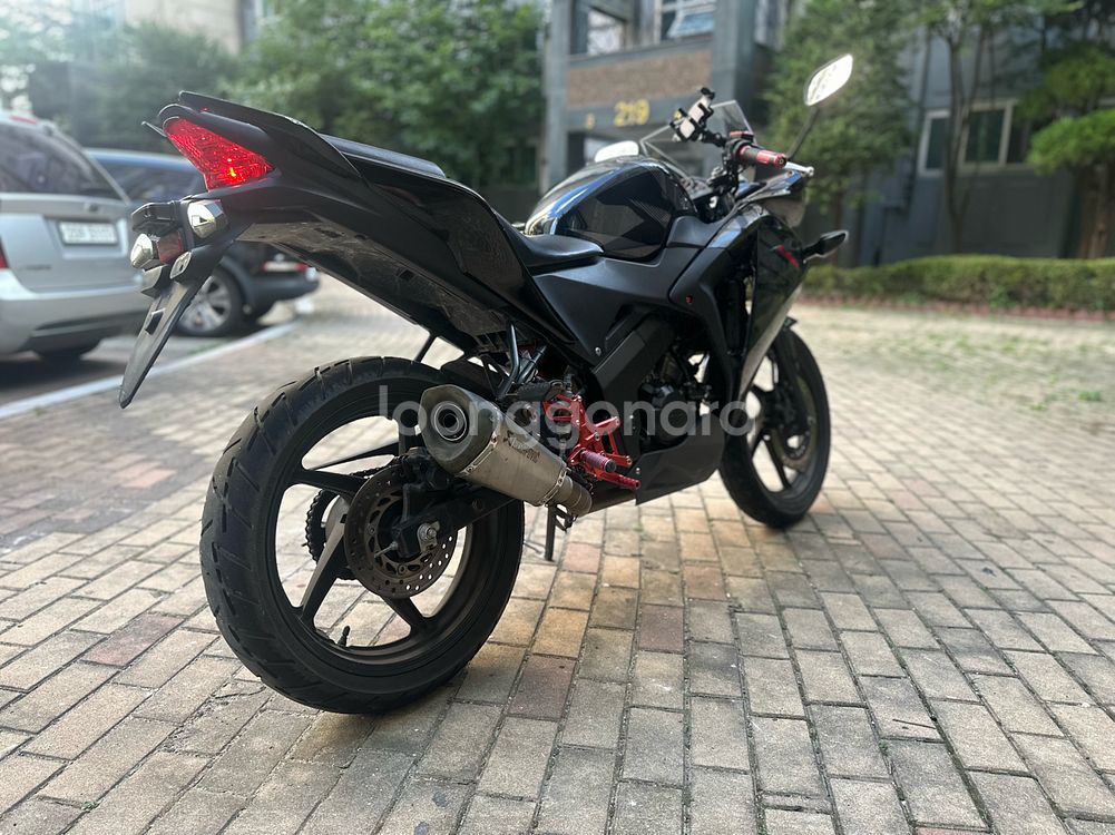 혼다 cbr125 2017년식 아크라 구변 판매합니다--5