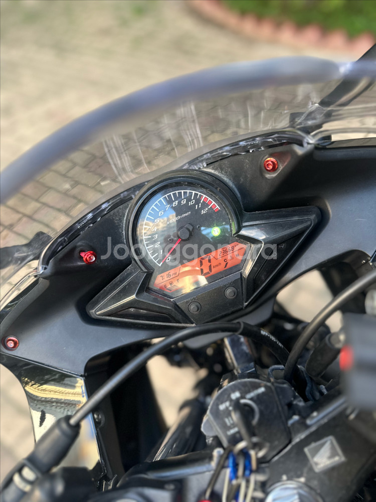 혼다 cbr125 2017년식 아크라 구변 판매합니다--8