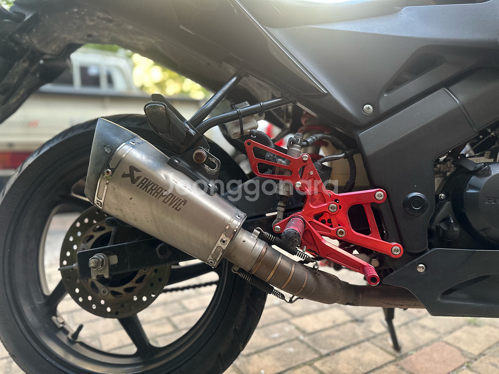 혼다 cbr125 2017년식 아크라 구변 판매합니다--9