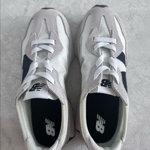(새상품)뉴발란스 키즈 운동화PH327FE 200사이즈