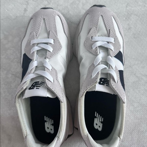 (새상품)뉴발란스 키즈 운동화PH327FE 200사이즈