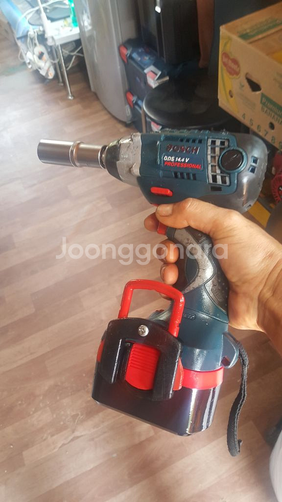 보쉬충전임팩렌치.배터리 충전기 아시바렌치--6