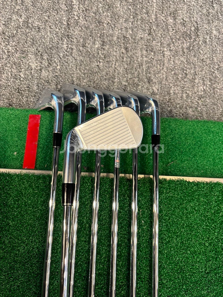 스릭슨 ZXi5 아이언세트(새것)--1