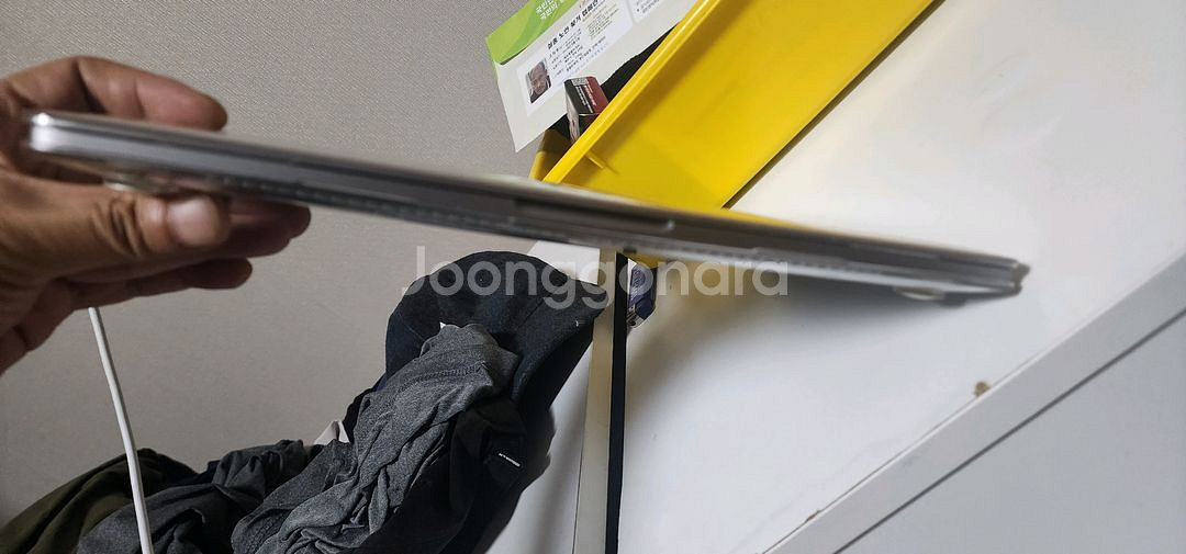 MacBook Pro 13-inch--9