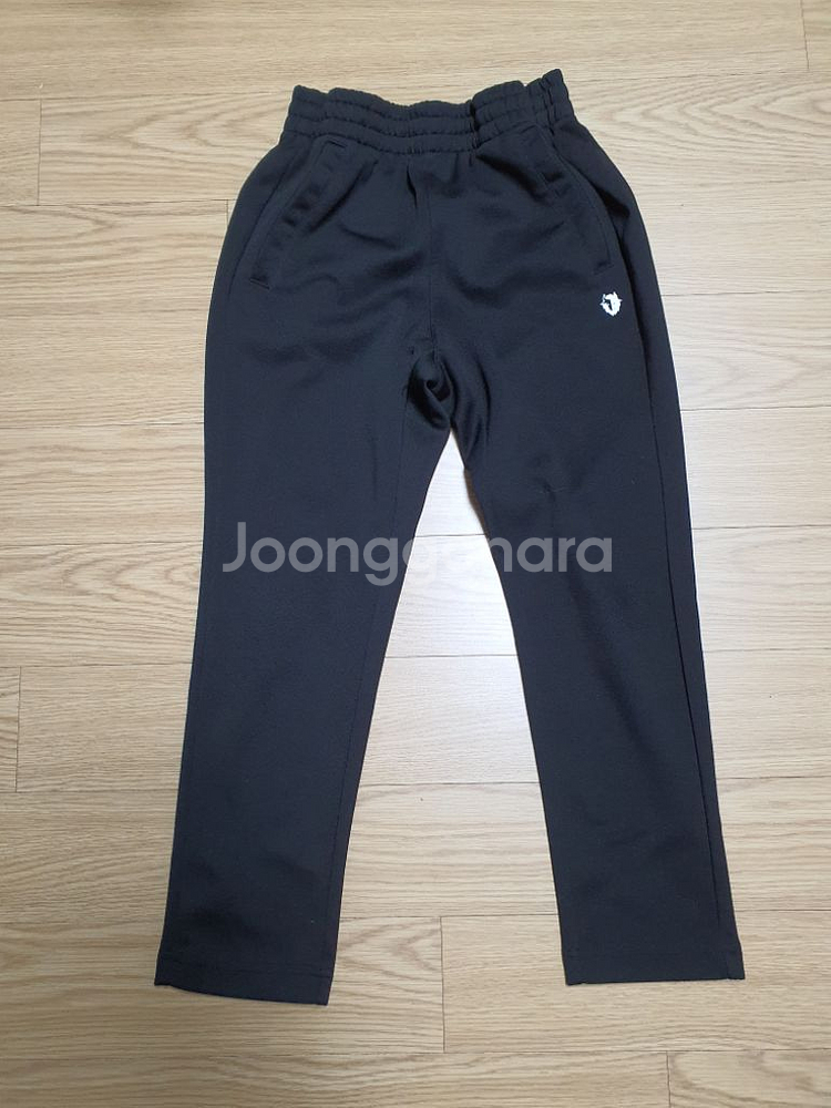 블랙야크 블랙색상 트레이닝 바지 130--0