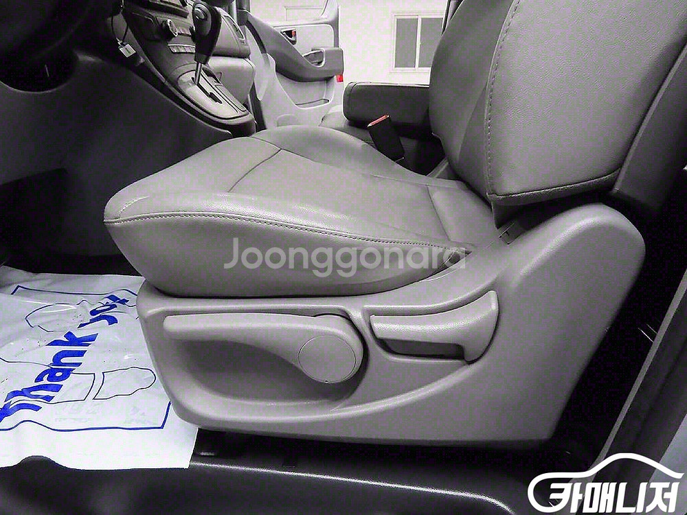 [현대]더 뉴 그랜드 스타렉스 2WD 밴 3인승 스타일--8