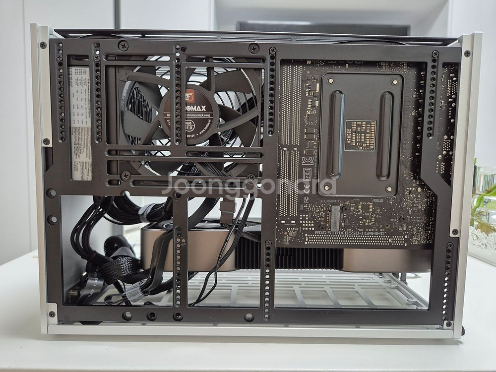 NCASE M2 ( SFF 조립PC )--6