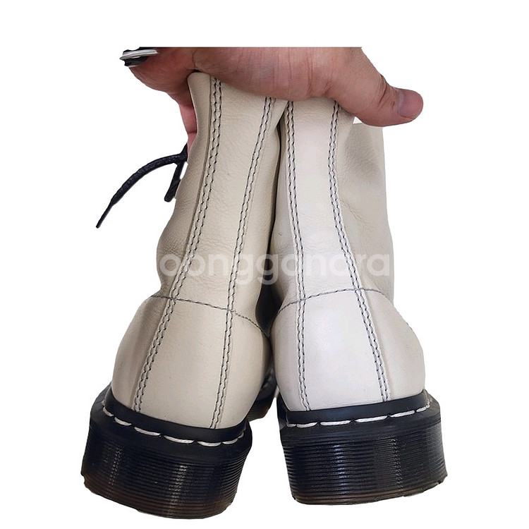 DR. MARTENS 8홀 1460 퍼스칼 화이트 23--7