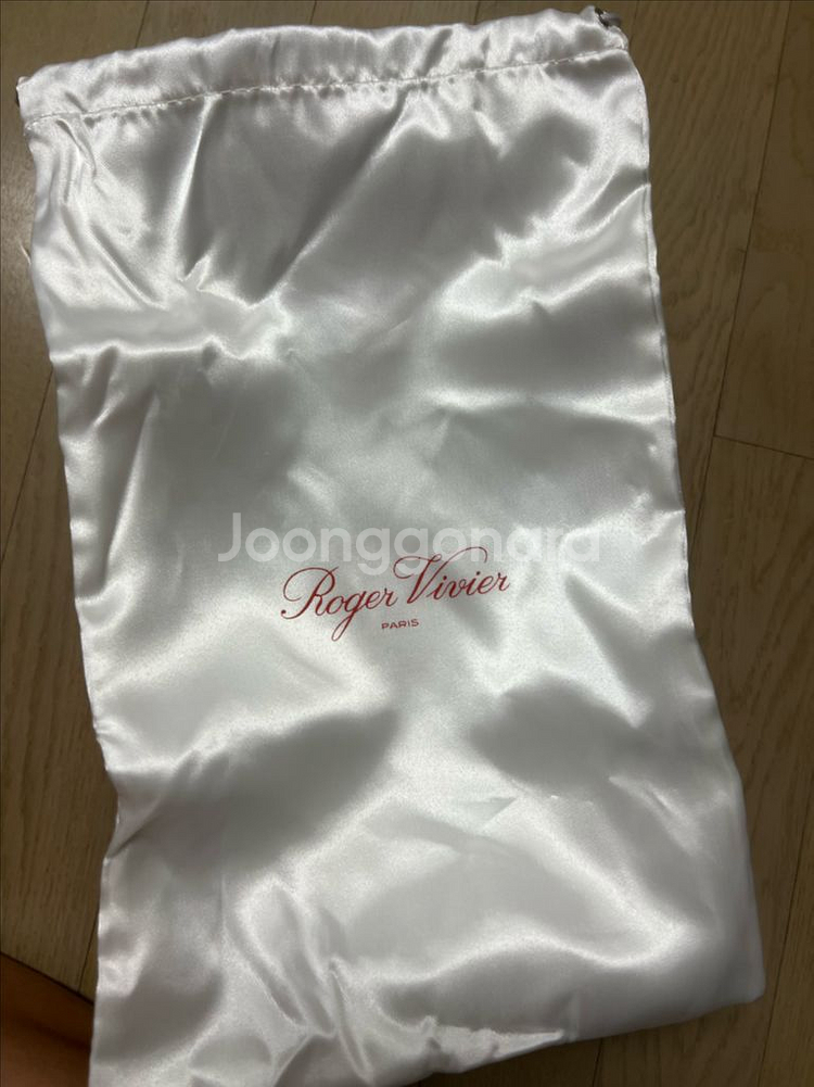 로저비비에 38사이즈 펌프스 힐 새상품--3