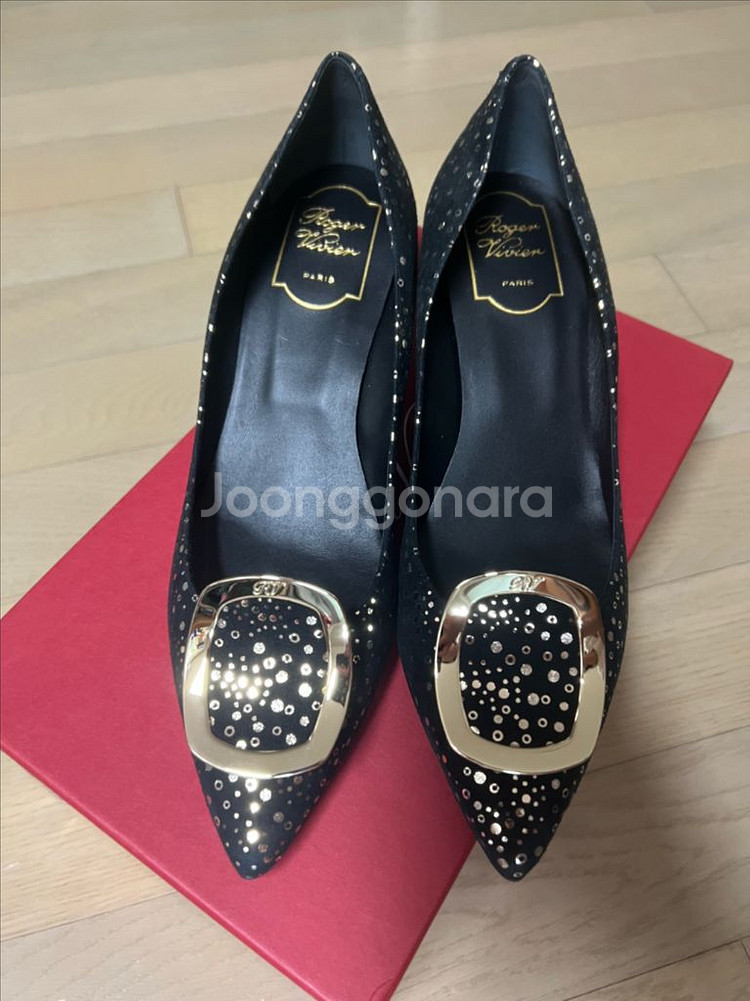 로저비비에 38사이즈 펌프스 힐 새상품--0