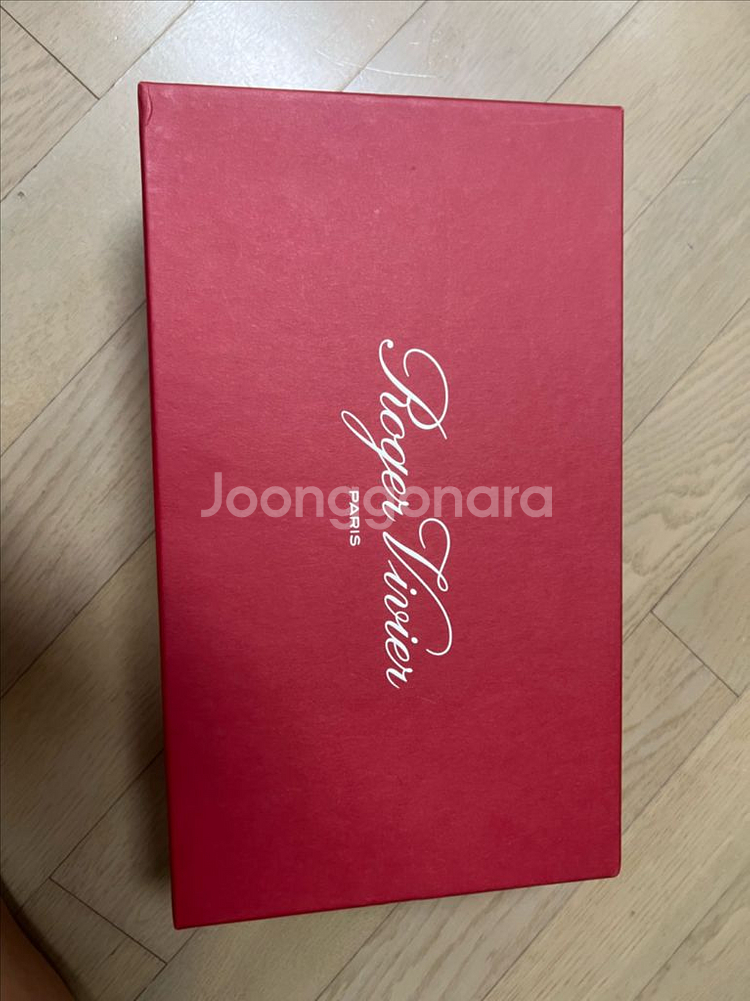 로저비비에 38사이즈 펌프스 힐 새상품--5