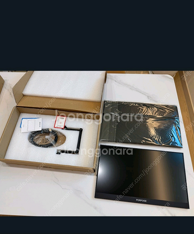 PORPOISE 17.3인치 휴대용 모니터 네고가능--0