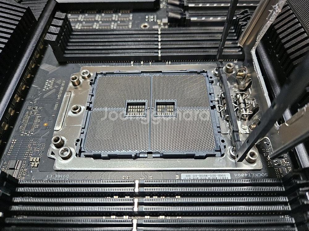 ASUS WRX80E-SAGE SE WIFI 메인보드--2