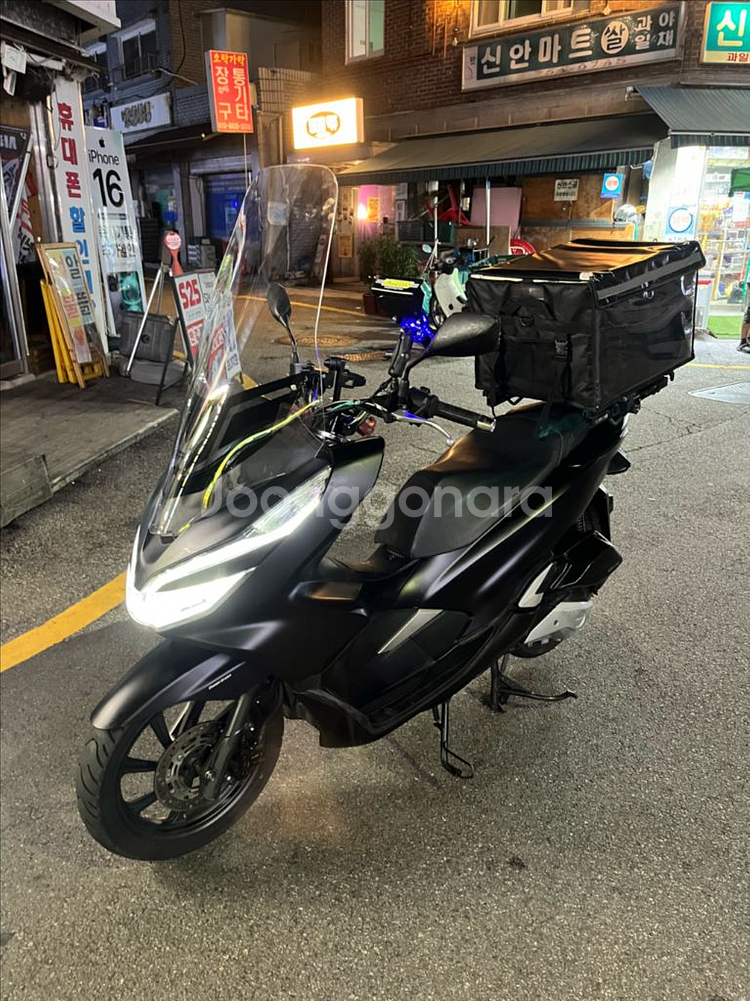 2020 PCX125 혼다 멧블랙 깨끗한차량 165만원--5