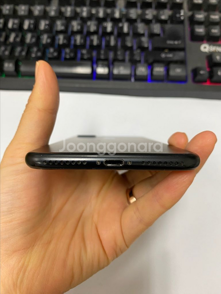 아이폰8플러스 스그 액정SS급 64GB 배터리96%--6