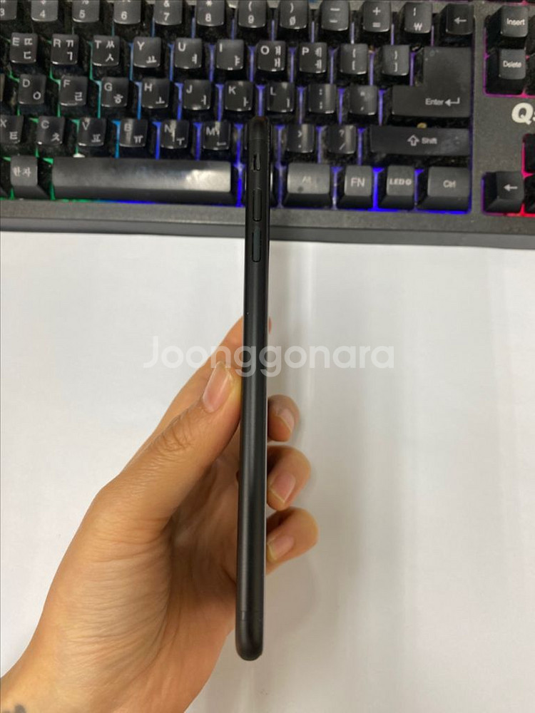 아이폰8플러스 스그 액정SS급 64GB 배터리96%--3