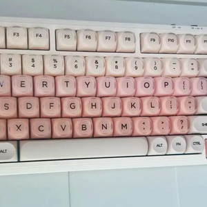 레드빈 더베러 키보드 + 파운데이션 키캡