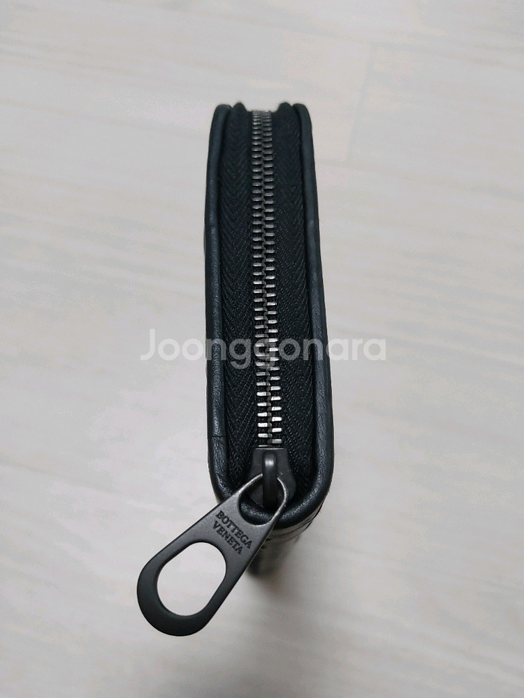 (정품)보테가베네타 인트레치아토 어라운드 지퍼 장지갑--7