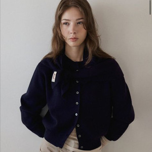하네 커치프 세트 딥네이비 컬러 에센셜 라운드 가디건m