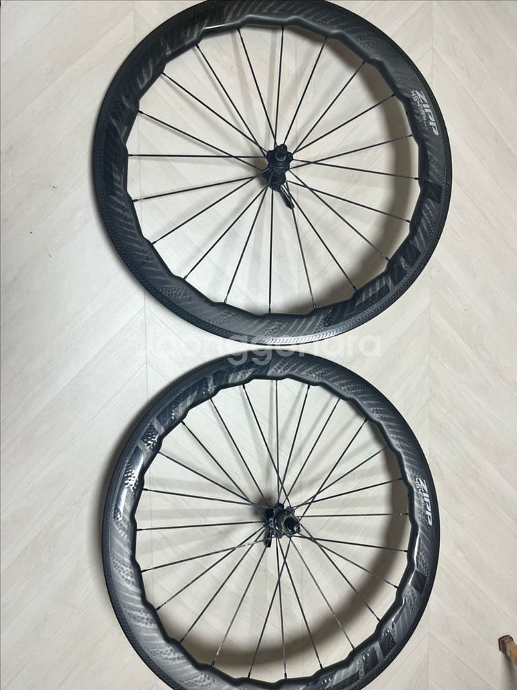 알리발 zipp454nsw 림브 휠셋 팝니다.--0