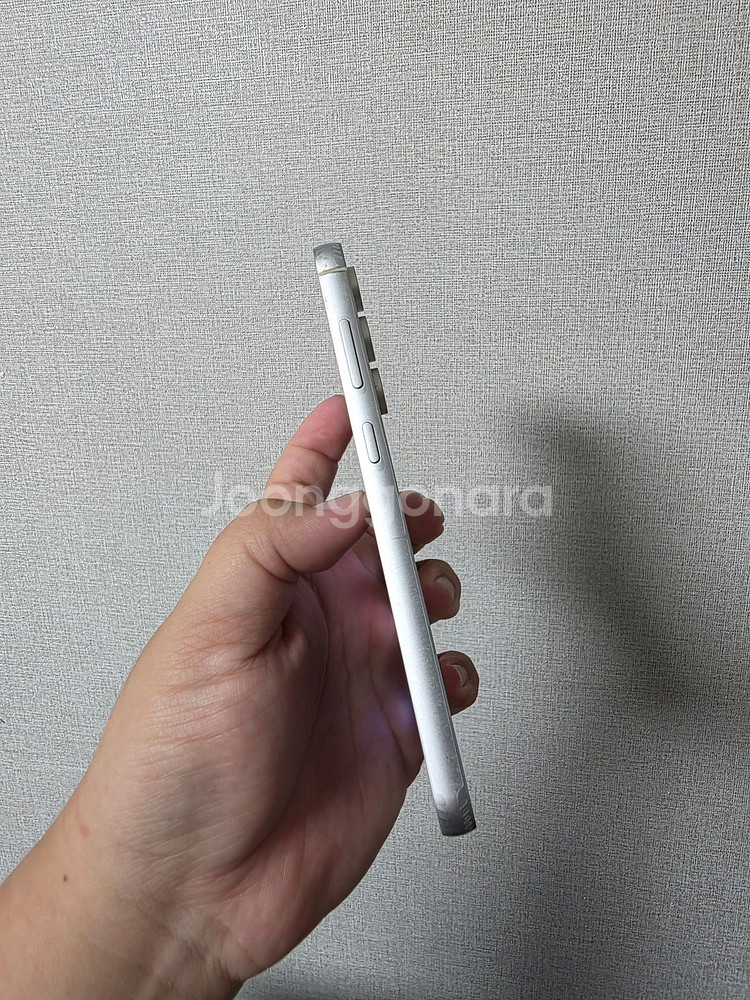 갤럭시 S23FE 화이트 256기가 SS급 팔아요~--2