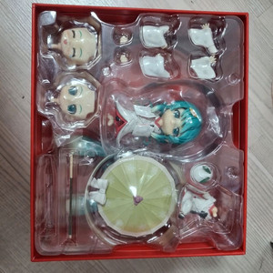 넨도로이드 유키미쿠 딸기 백무구 시로무쿠