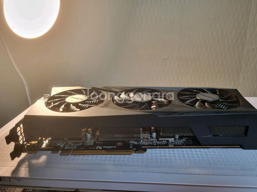 기가바이트 RX6750XT GAMING OC 12GB--1