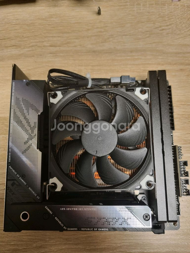 asus x670e-itx 보드 판매합니다.--0