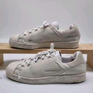 Y-3 요지야마모토 여성스니커즈240.