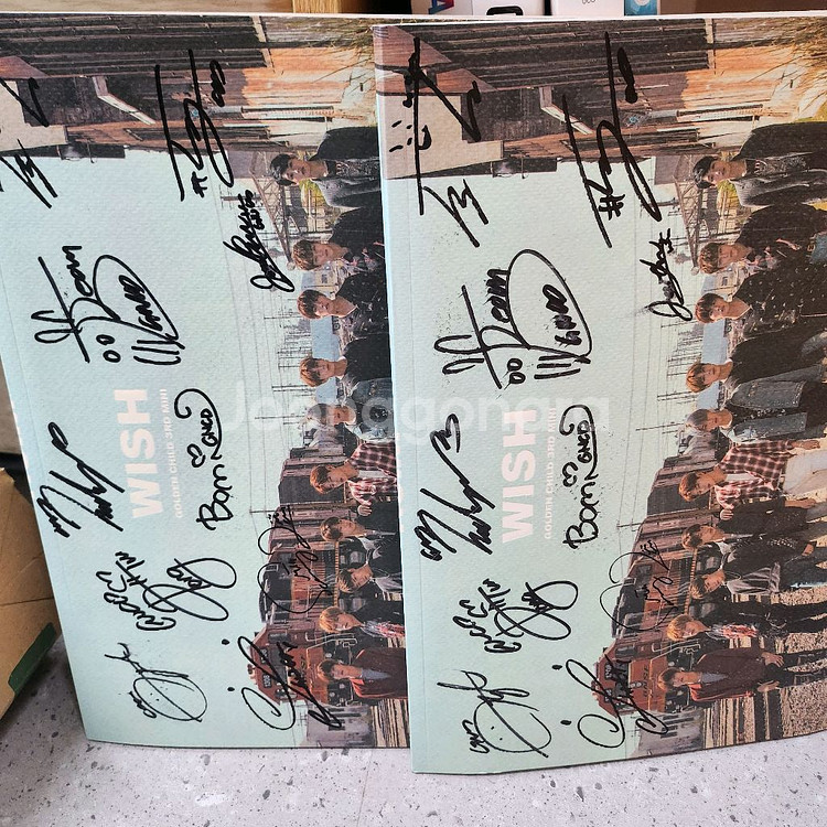 골든차일드 wish 지니 친필 사인앨범 1권--0