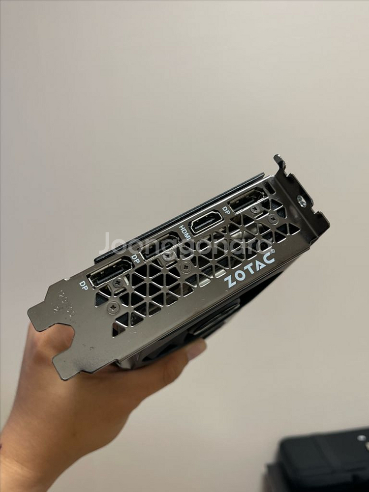 ZOTAC AMP RTX 2070 SUPER 8G--1