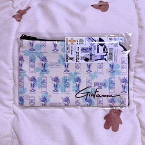 (새상품) 은혼 긴토키 딸기우유 파르페 파우치 애니굿즈