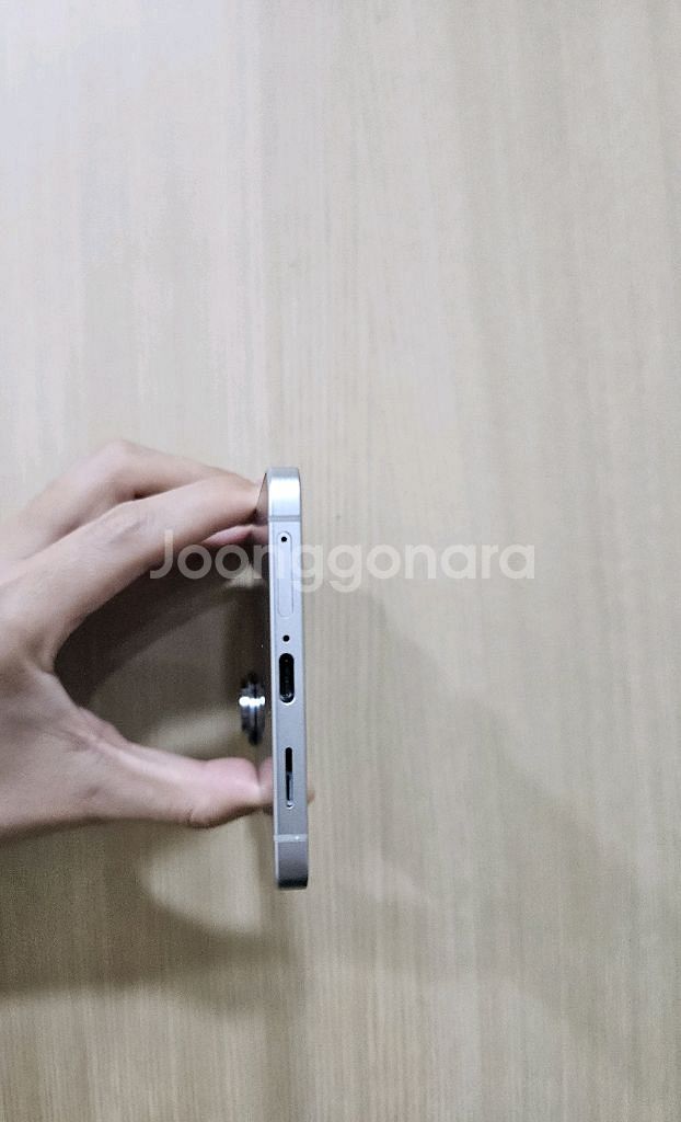 갤럭시 S25엣지 S급 256G 팝니다--5